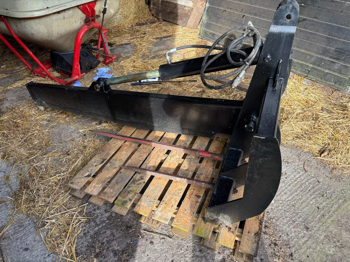 Bale Splitter - Image 2