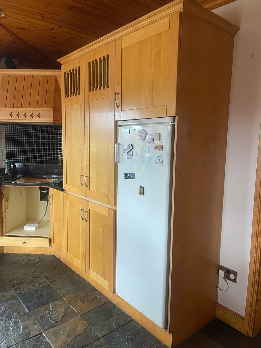 Kitchen units / cabinets solid wood - Image 3