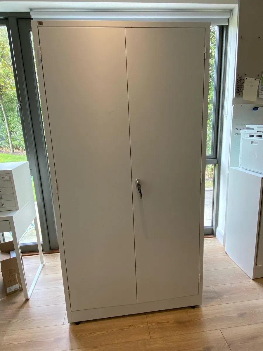 Filing cabinet - Image 2