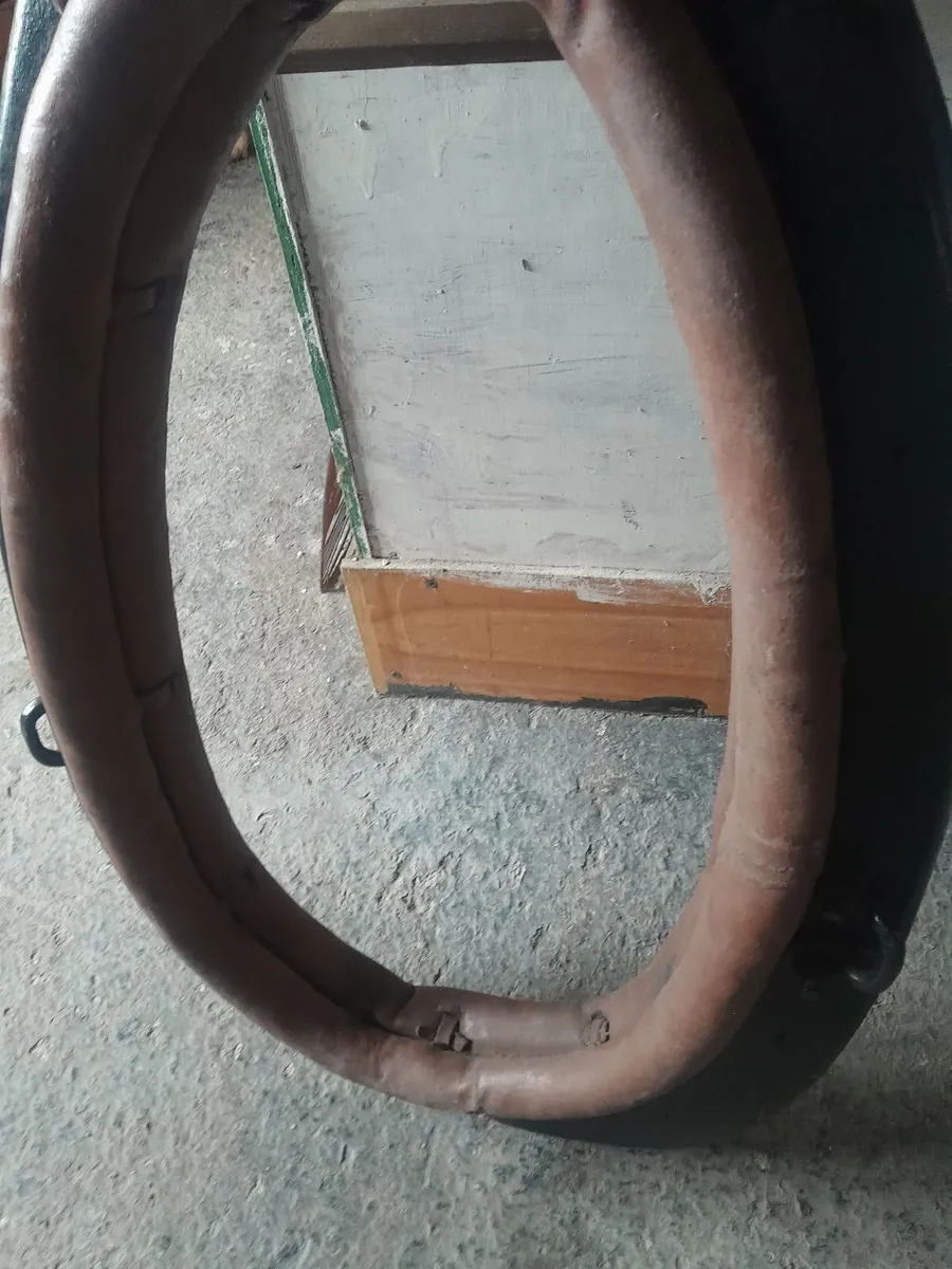 Vintage  horse  collar - Image 2