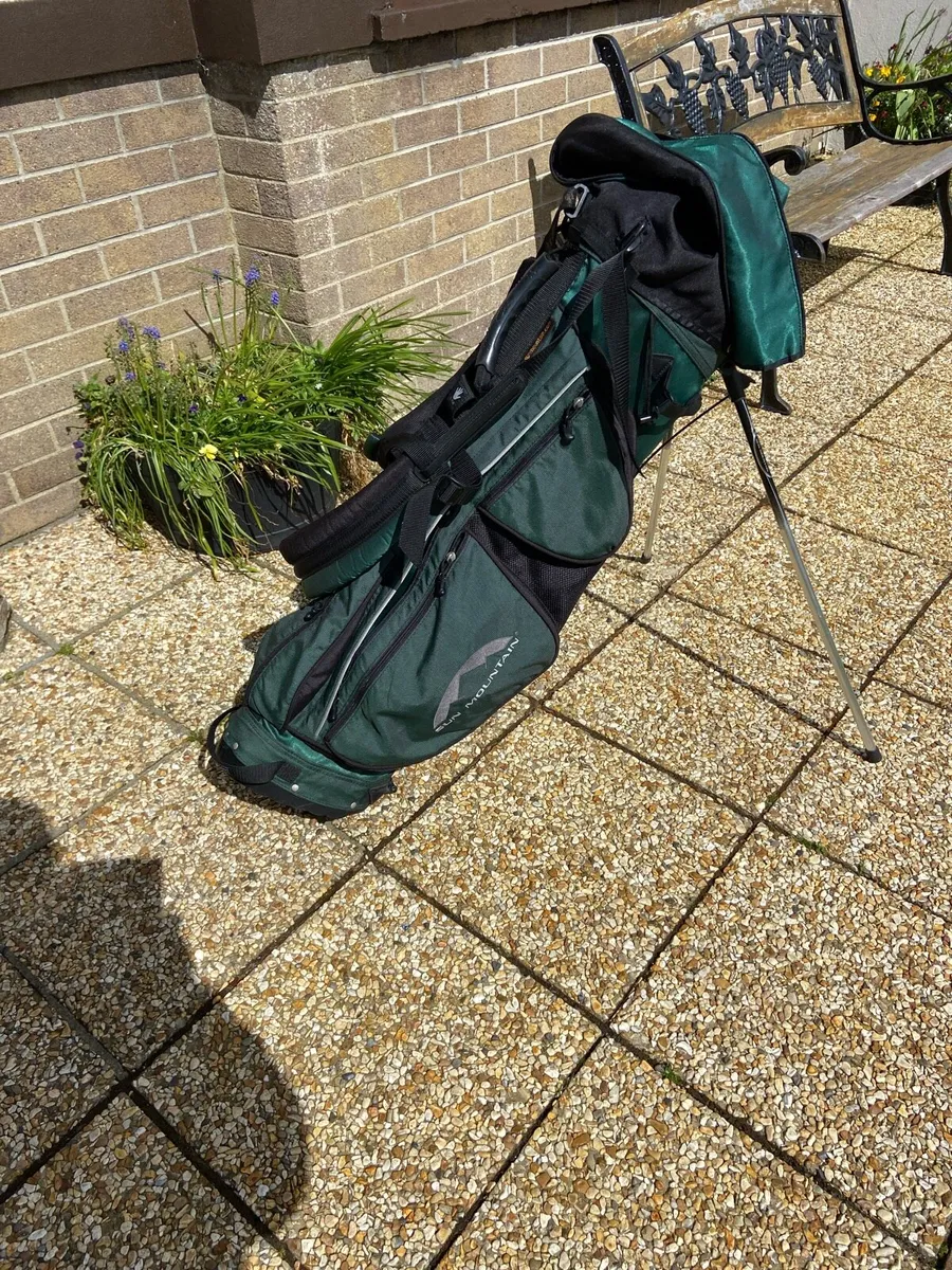 Sun. Mountain. Stand. Bag - Image 1