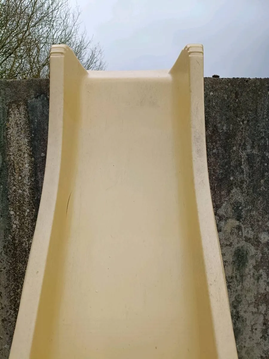 Treehouse slide - Image 3