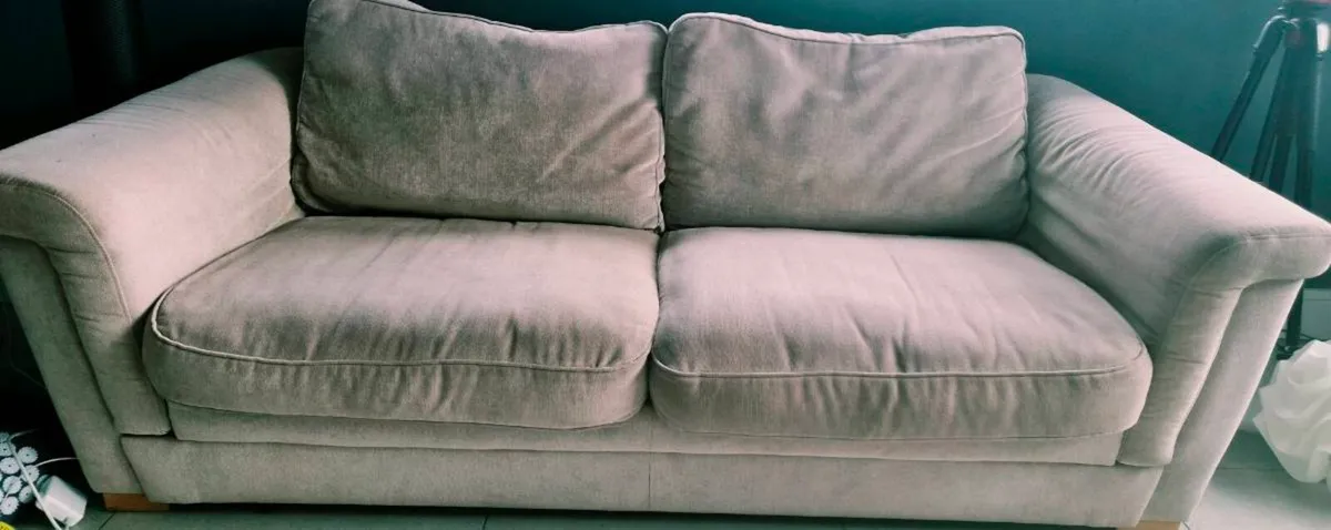 Second-hand couch in excellent condition - Image 2
