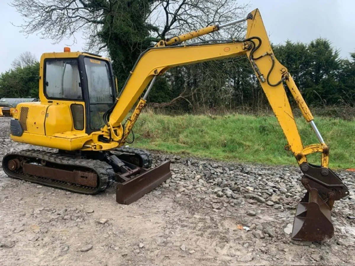 KOMATSU PC45-1 DIGGER : 11019021 - Image 1