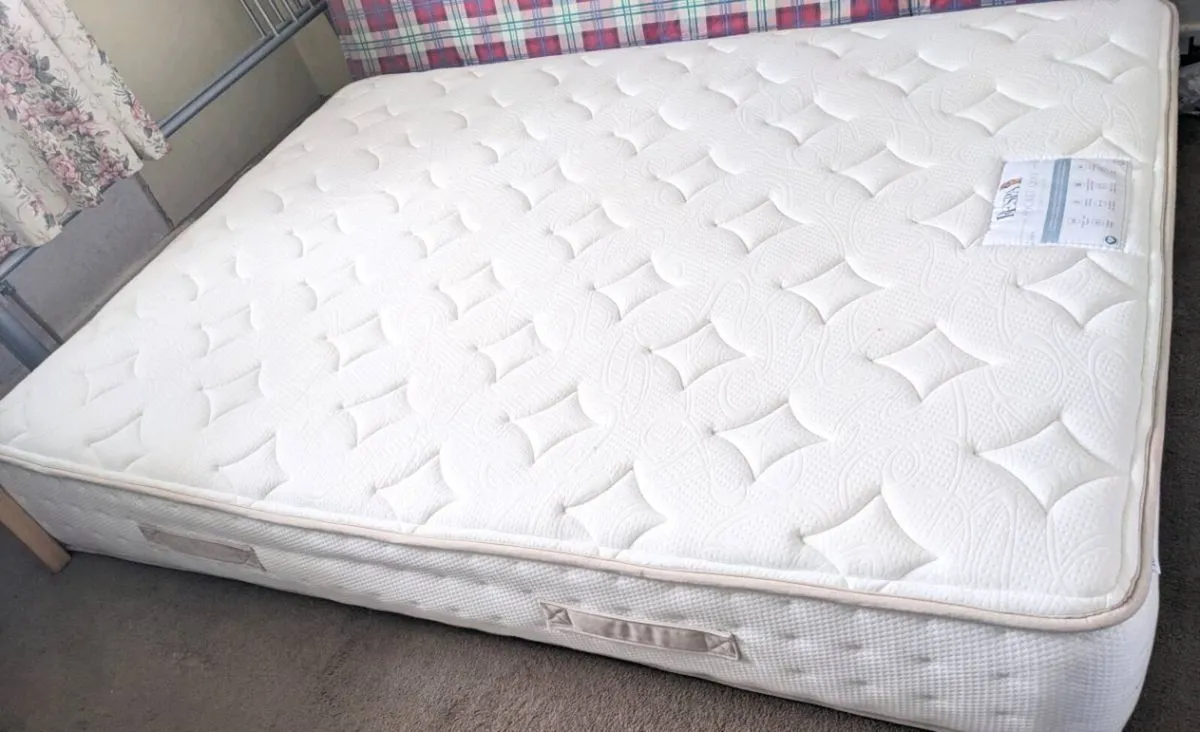 Mattress. As New Condition. - Image 4