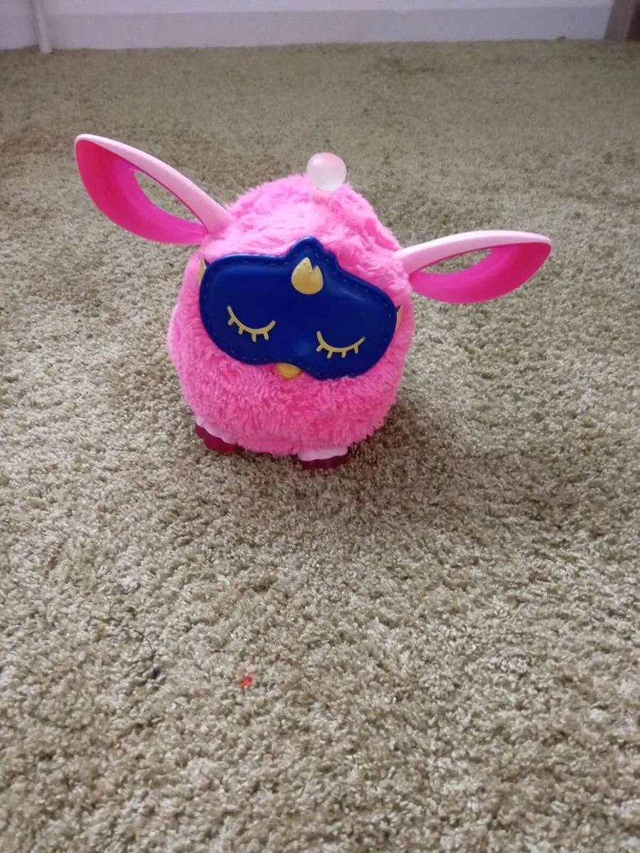 Furby interactive toy - Image 1