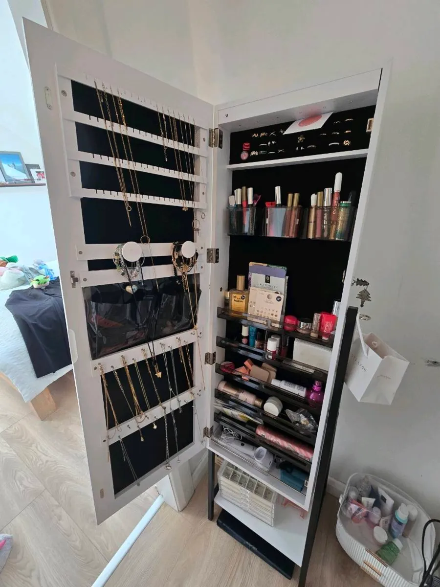 Jewellery Cabinet - standing - Image 1