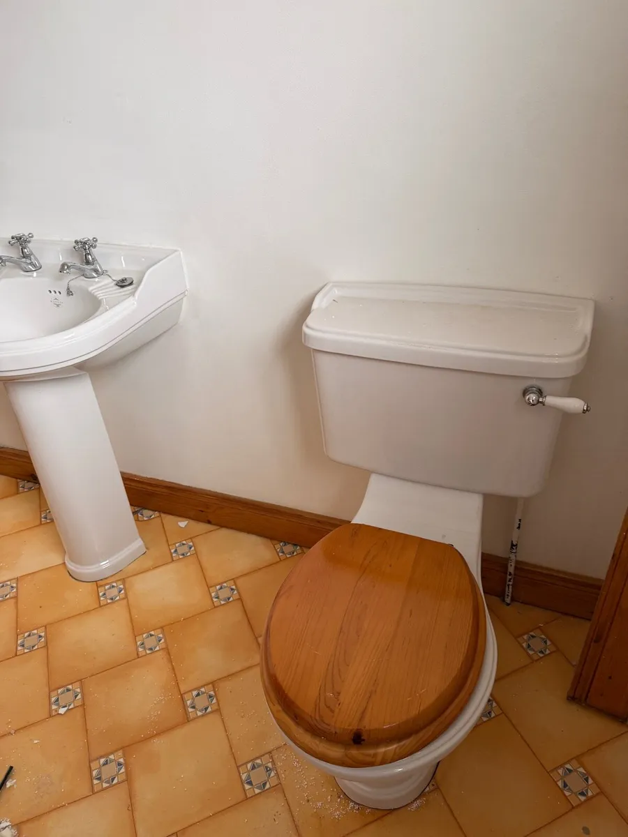Toilet and Basin sink with pedestal. - Image 1
