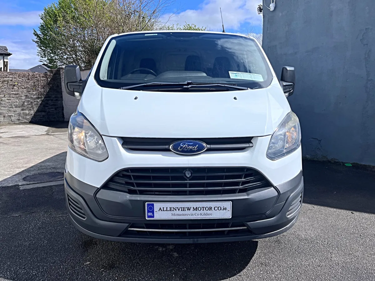 2015 Ford Transit Custom Extremely Clean Trade In - Image 4