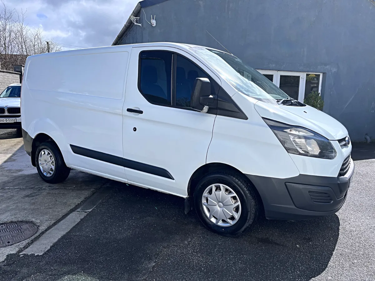 2015 Ford Transit Custom Extremely Clean Trade In - Image 2