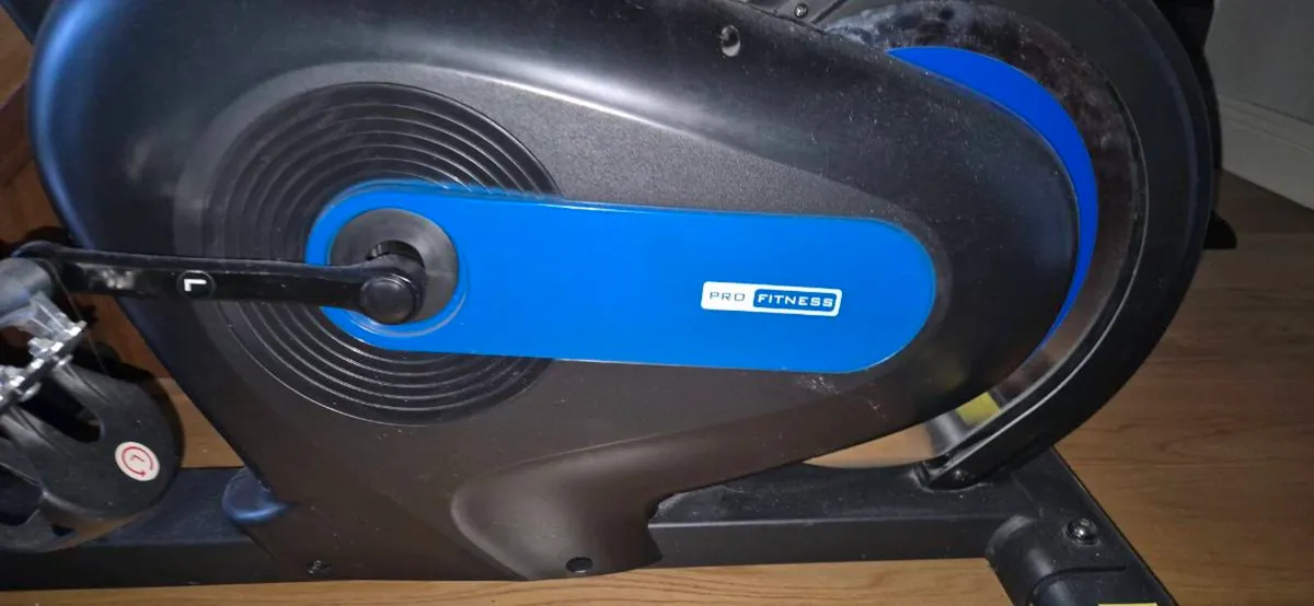 Exercise bike - Image 2