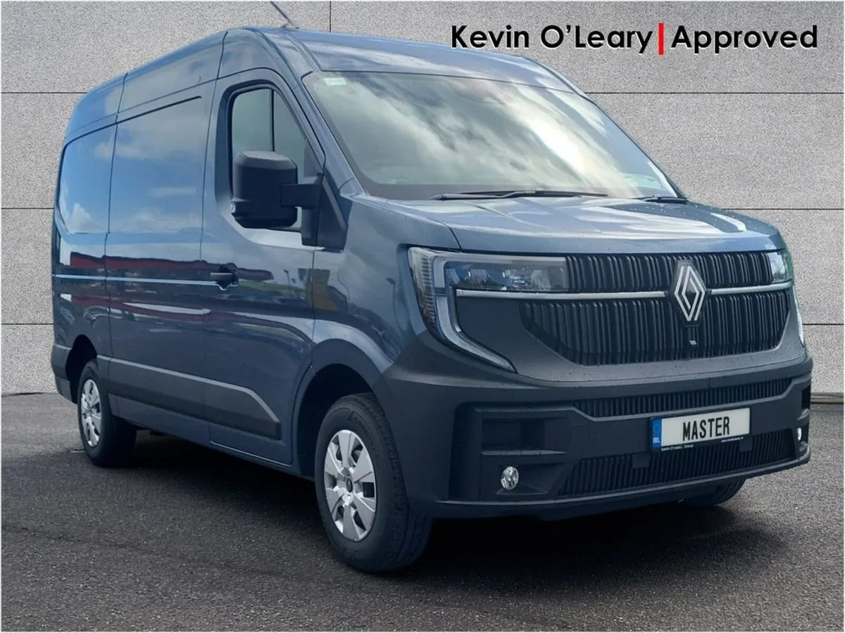 Renault Master FWD MM35 dCi 170 AUTO Camera - Image 1