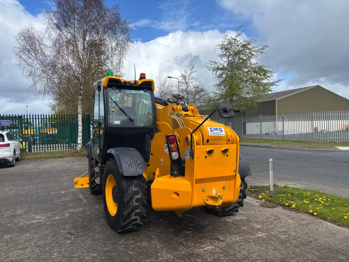 2022 JCB 540-140 HiViz Telehandler - Image 3