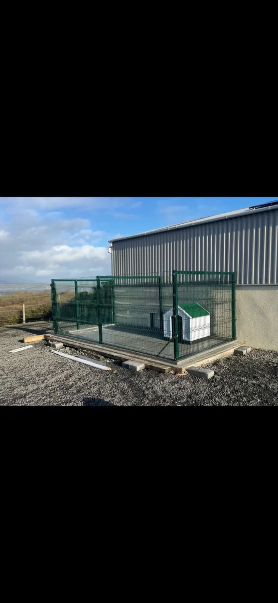 Dog Run and dog house - Image 4