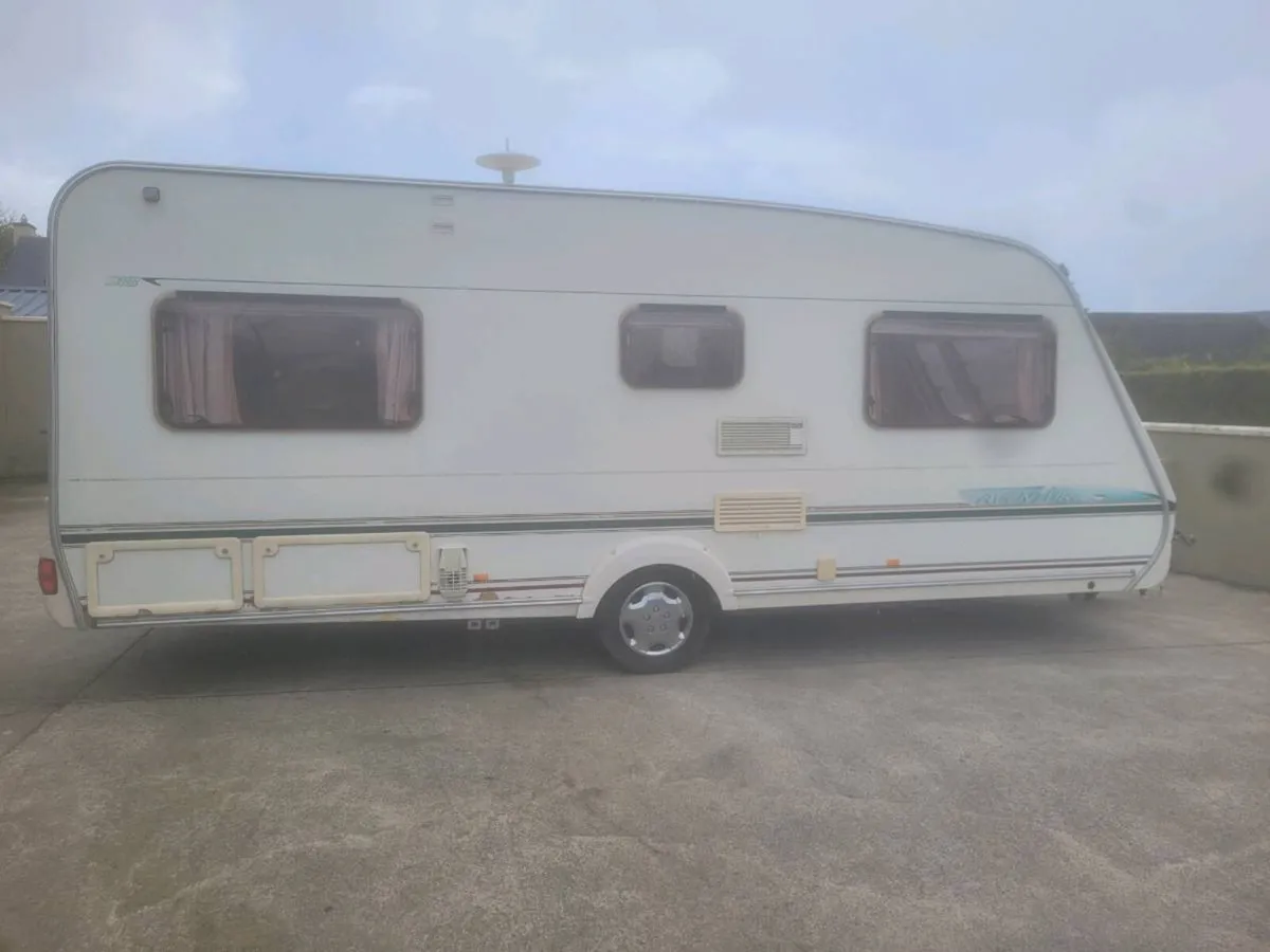 4 bert Abbey adventura fixed bed caravan - Image 3