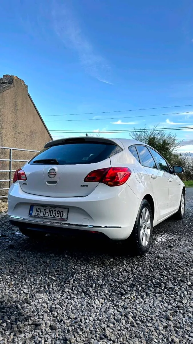 2015 Opel Astra Van - Image 4