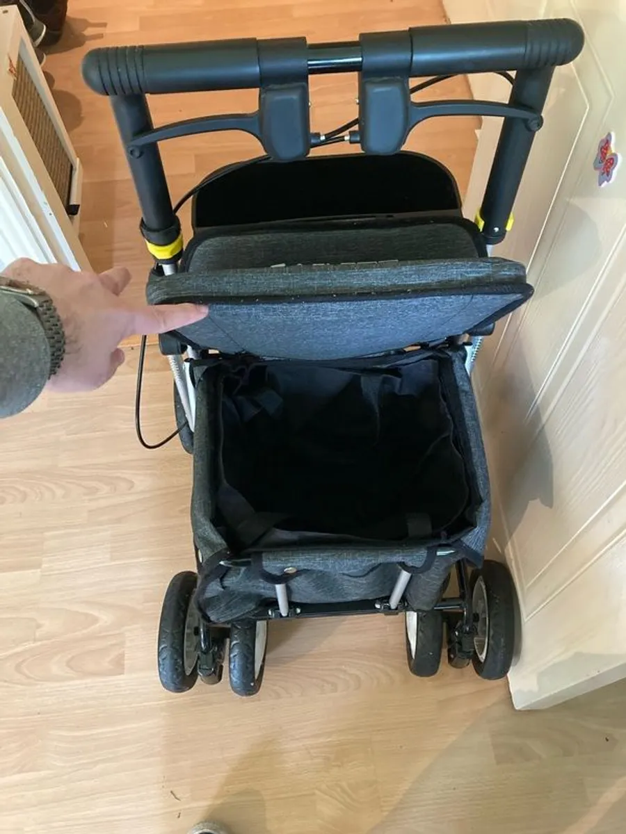 Carlett Shopping Trolley/ Rollator - Image 4
