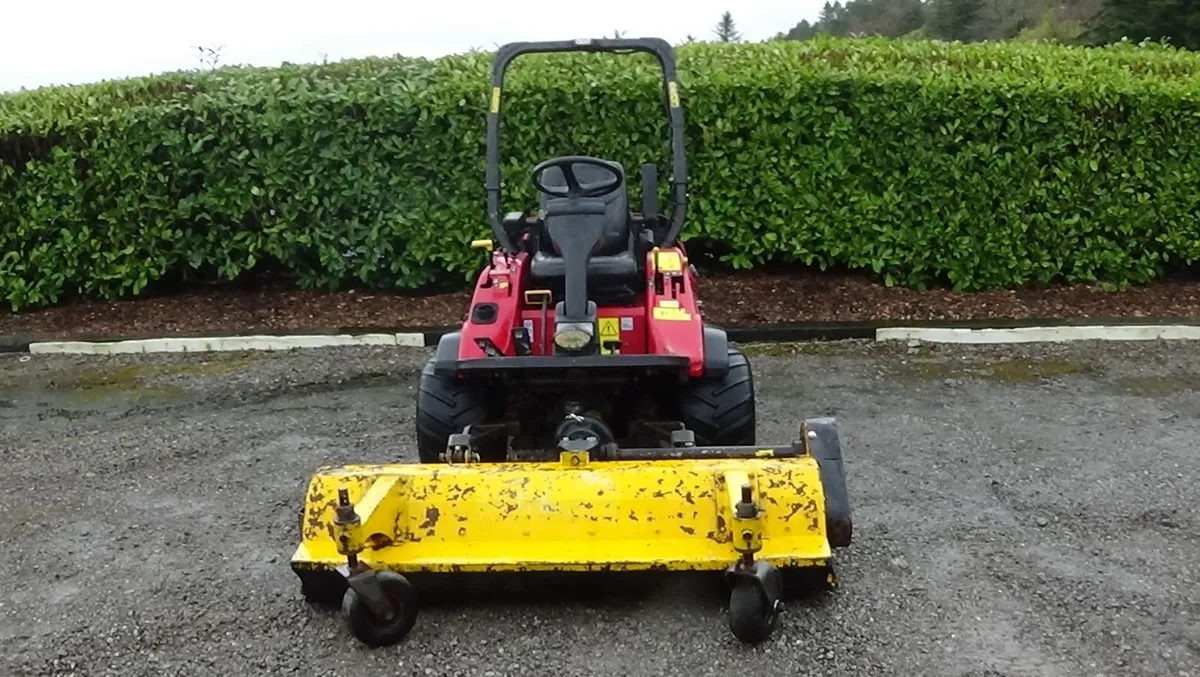 Shibaura CM374 Ride-on Mower - Image 4