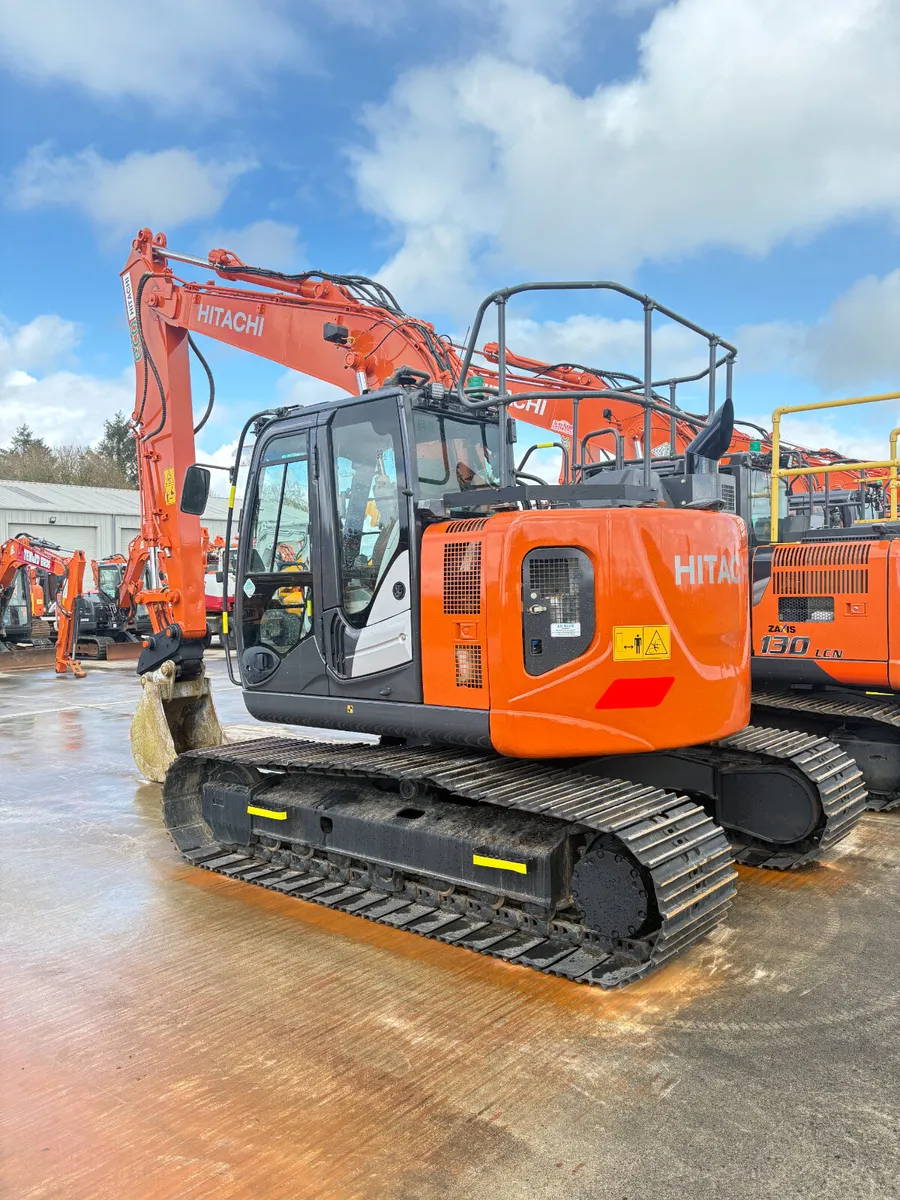 HITACHI ZX135-6 - Image 4