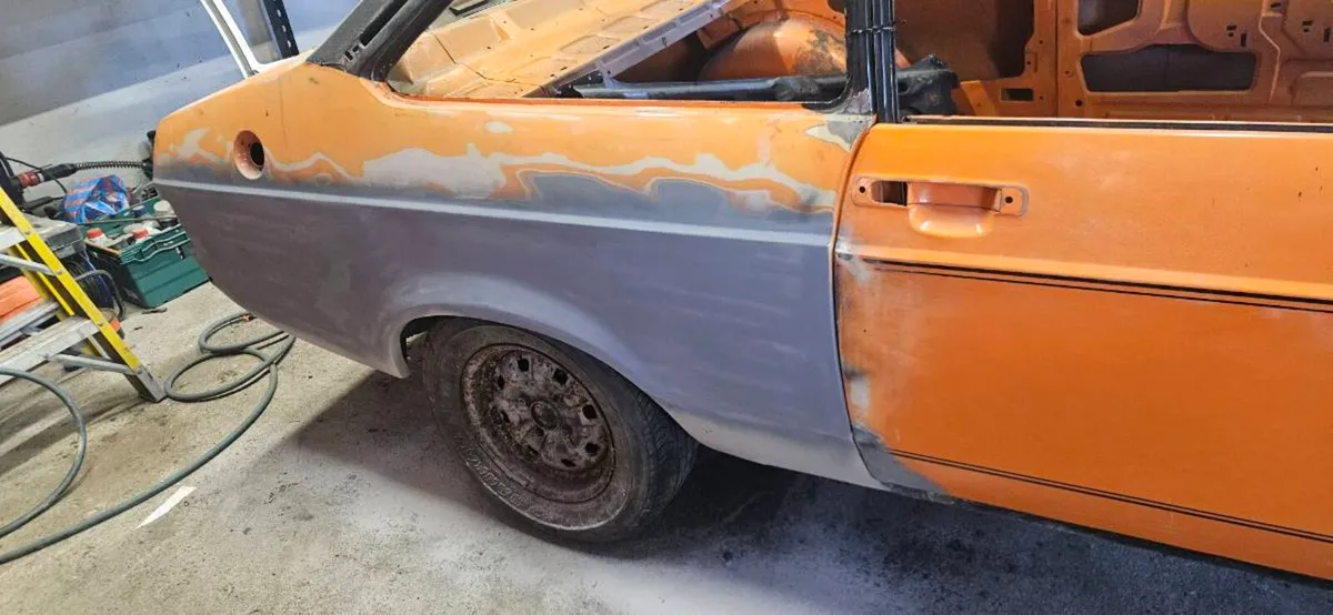 Escort mk2 rolling shell - Image 2