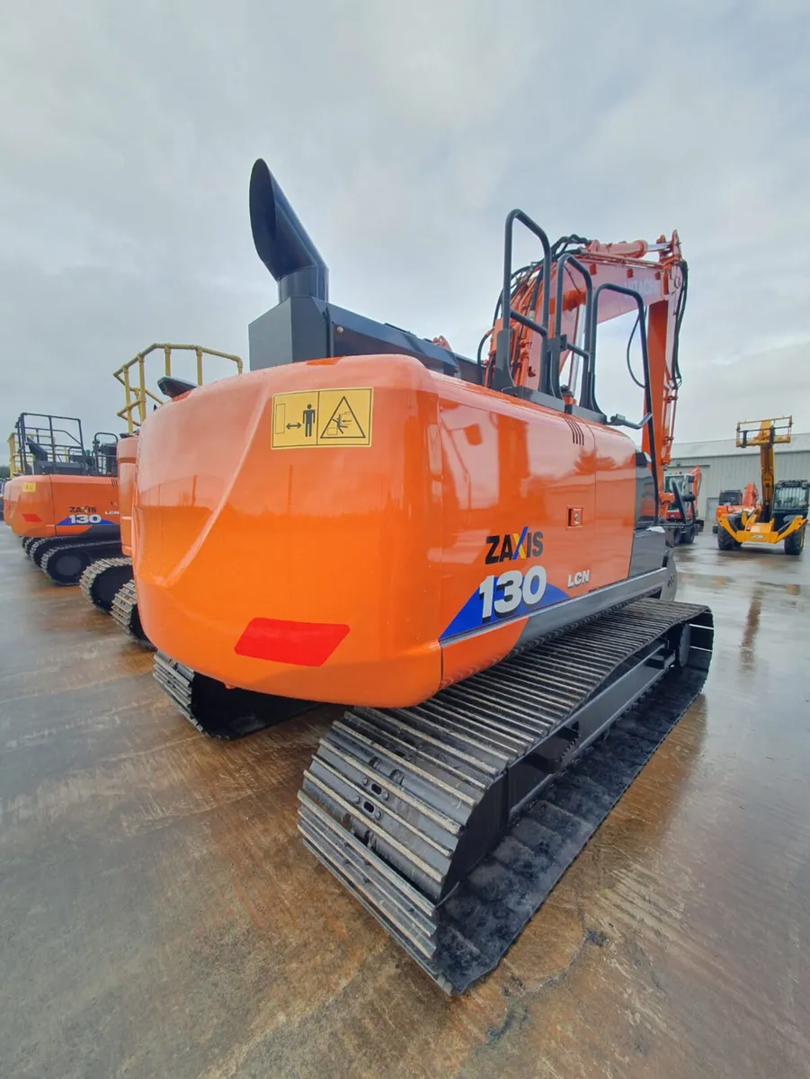 HITACHI ZX130-6 - Image 3