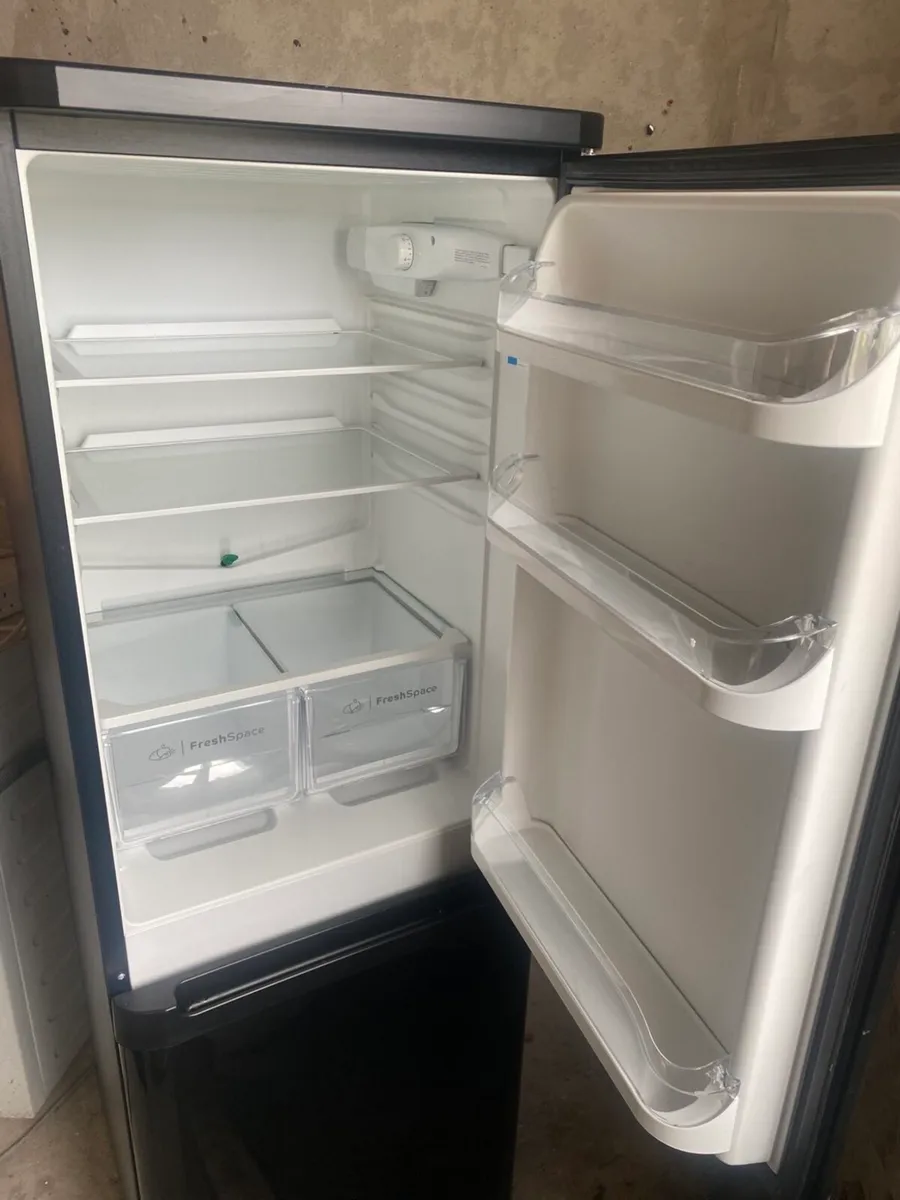 Fridge freezer - Image 2