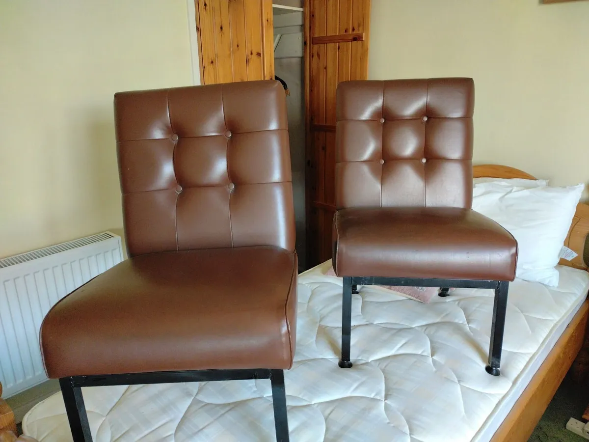 One pair retro chairs. One pair vintage chairs. - Image 1