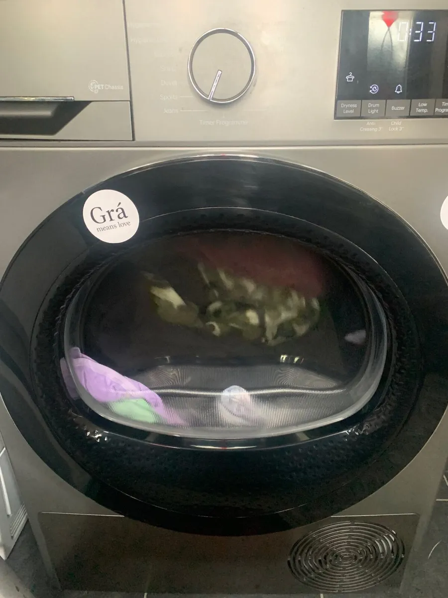 Grundig Condenser dryer 9kg