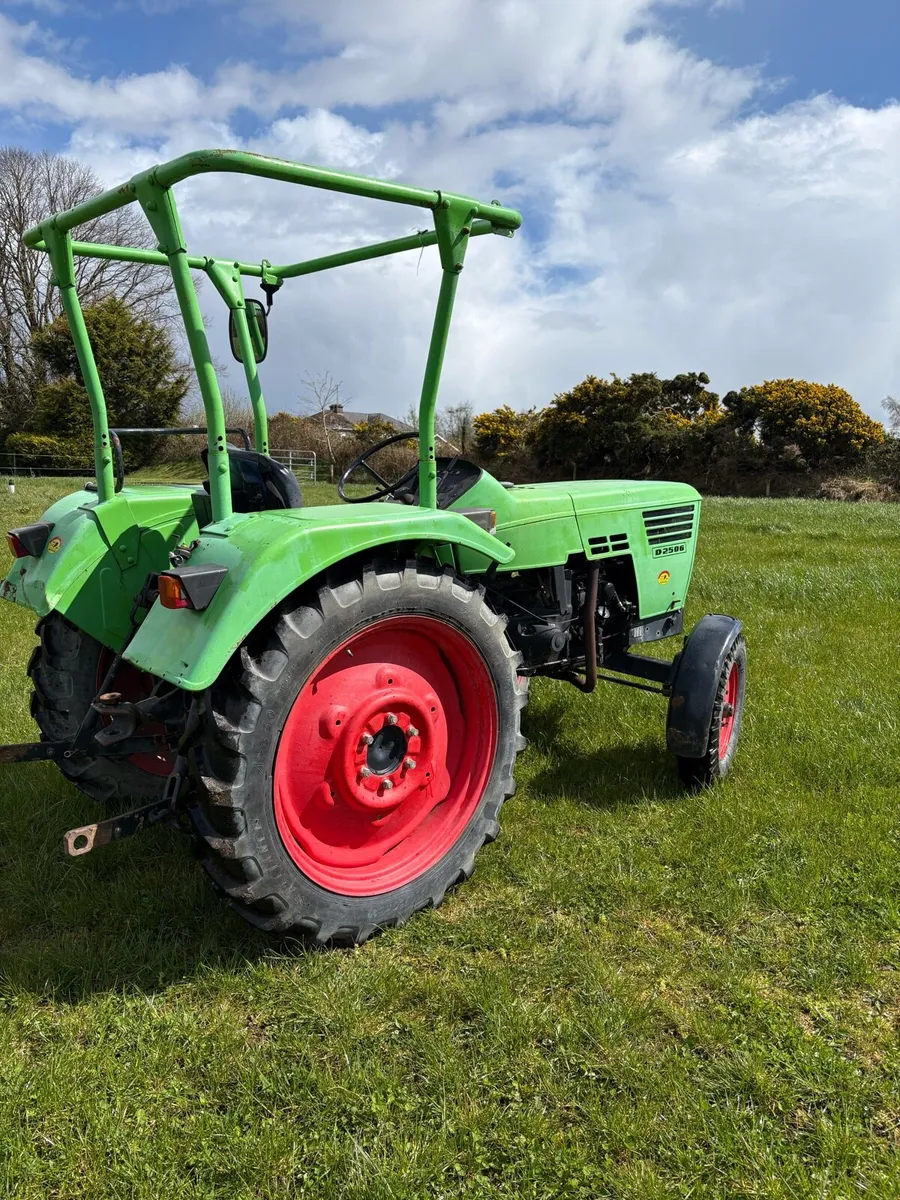 Deuzt tractor for sale - Image 1