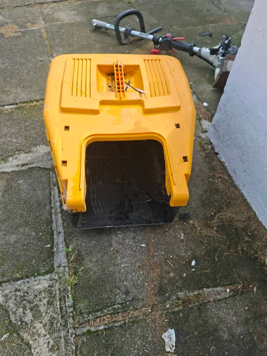 lawnmower  grass  boxes - Image 2