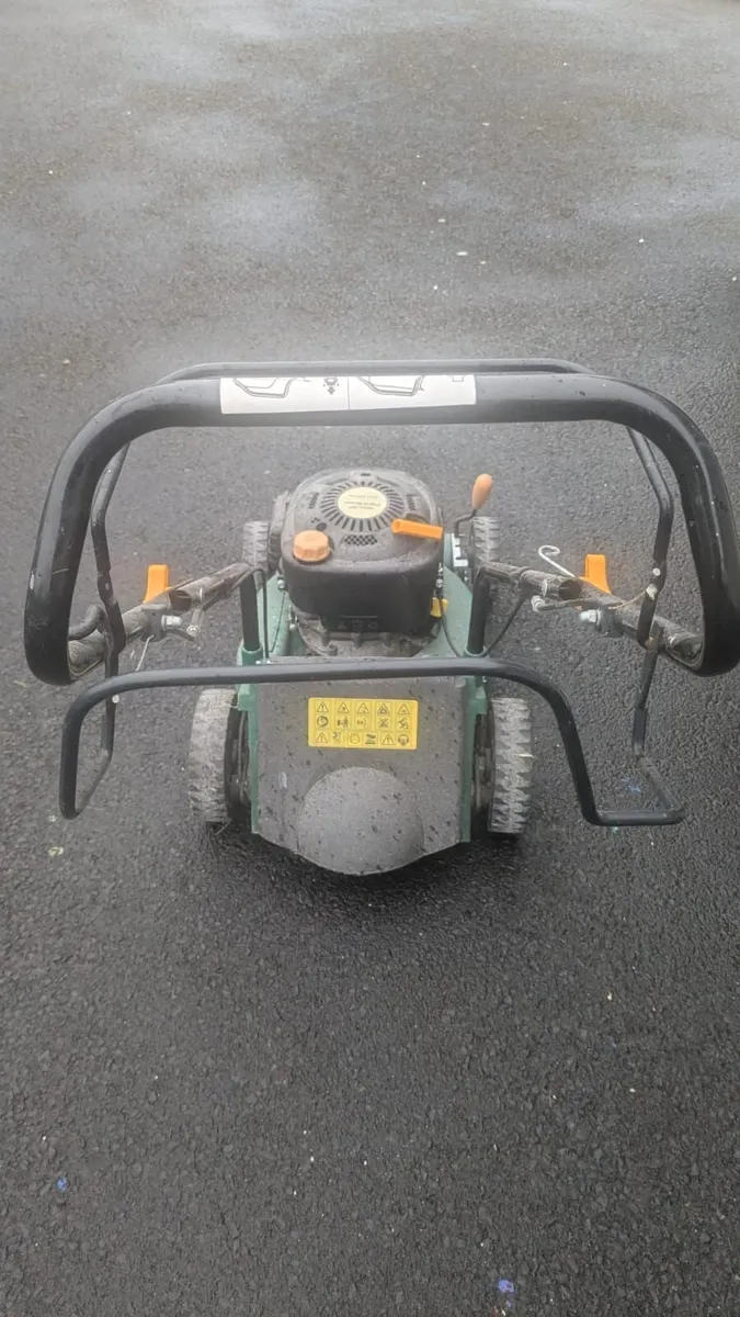 Petrol lawnmower - Image 2