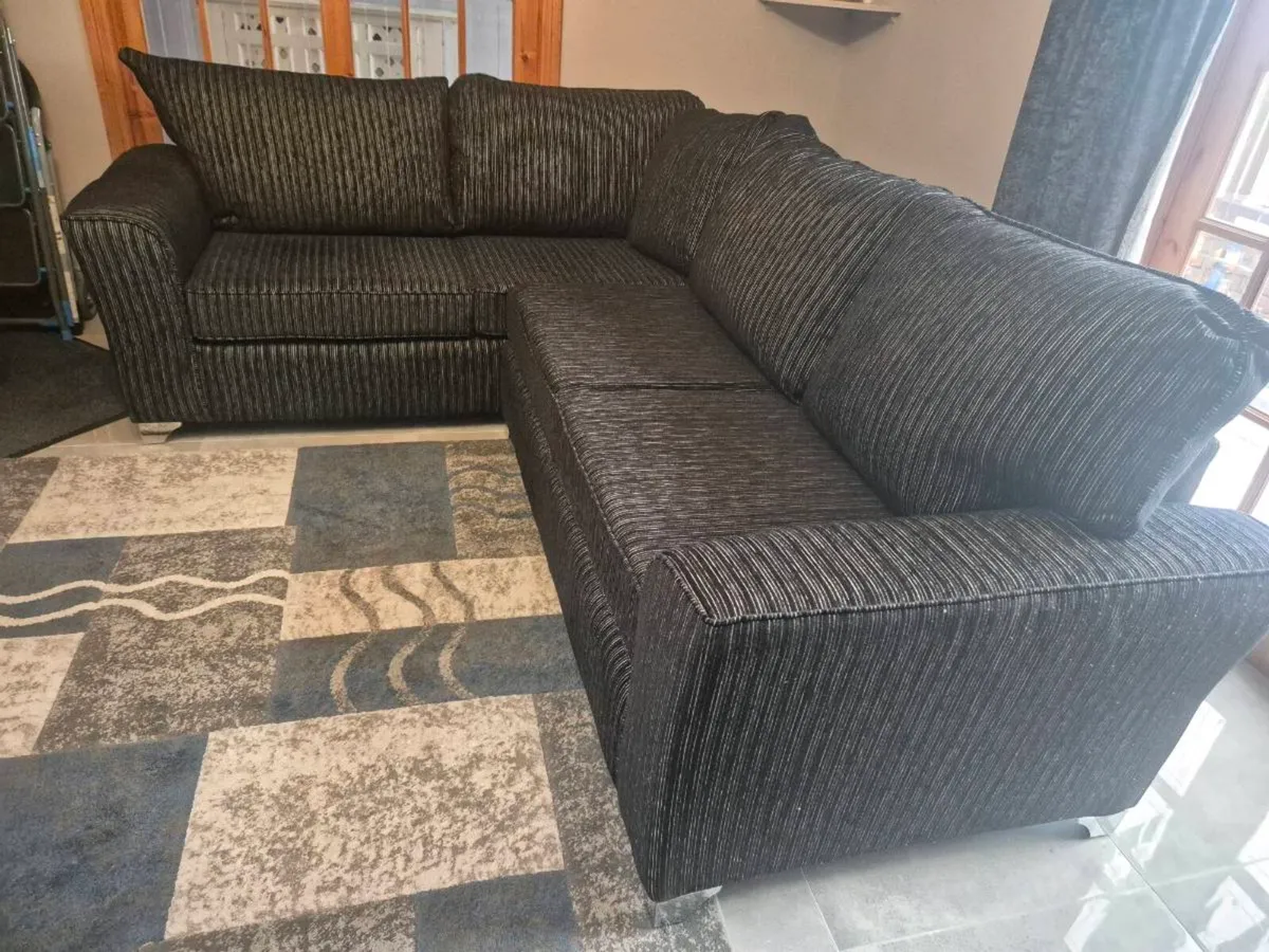 Corner suite of furniture - Image 3