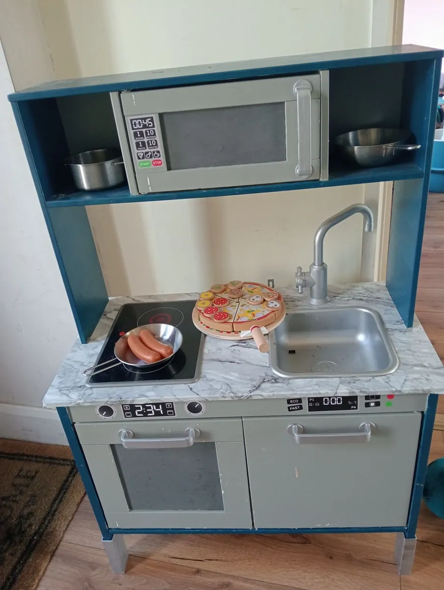 Kids Toy Kitchen - Image 1