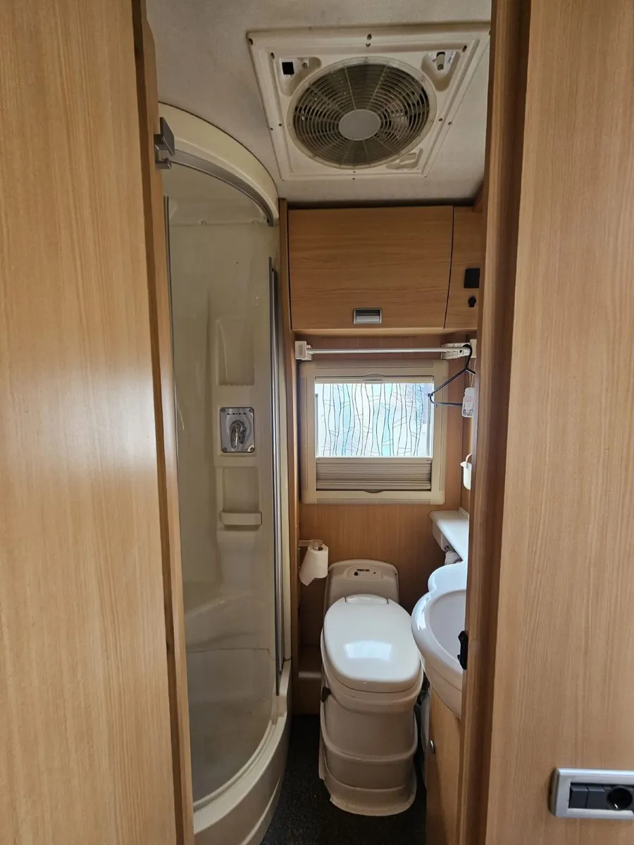 Camper Van - Image 4