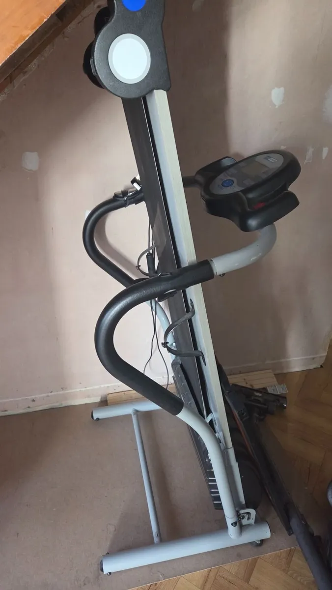 Treadmill - Image 2
