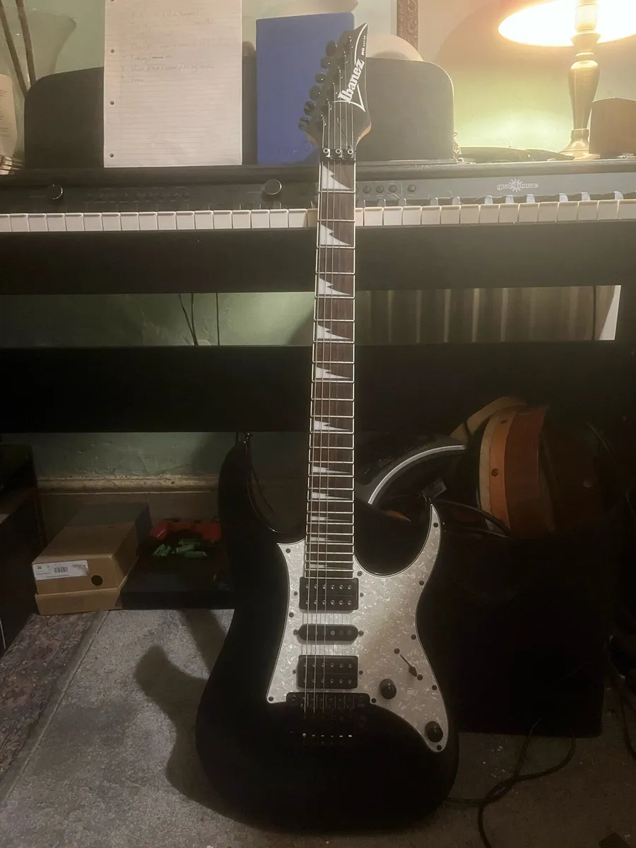 Ibanez RG350DXZ electric guitar - Image 1