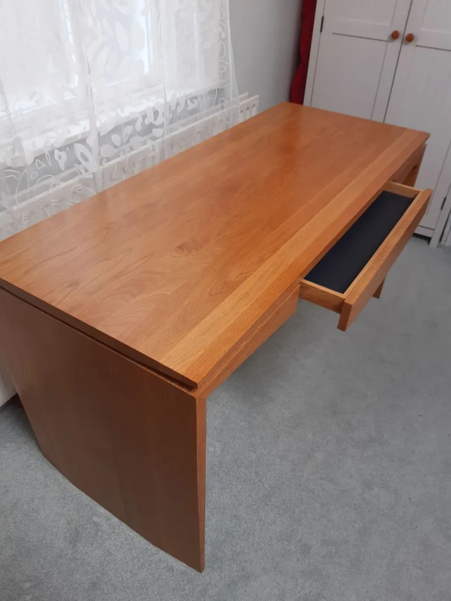 Office Desk - Image 3