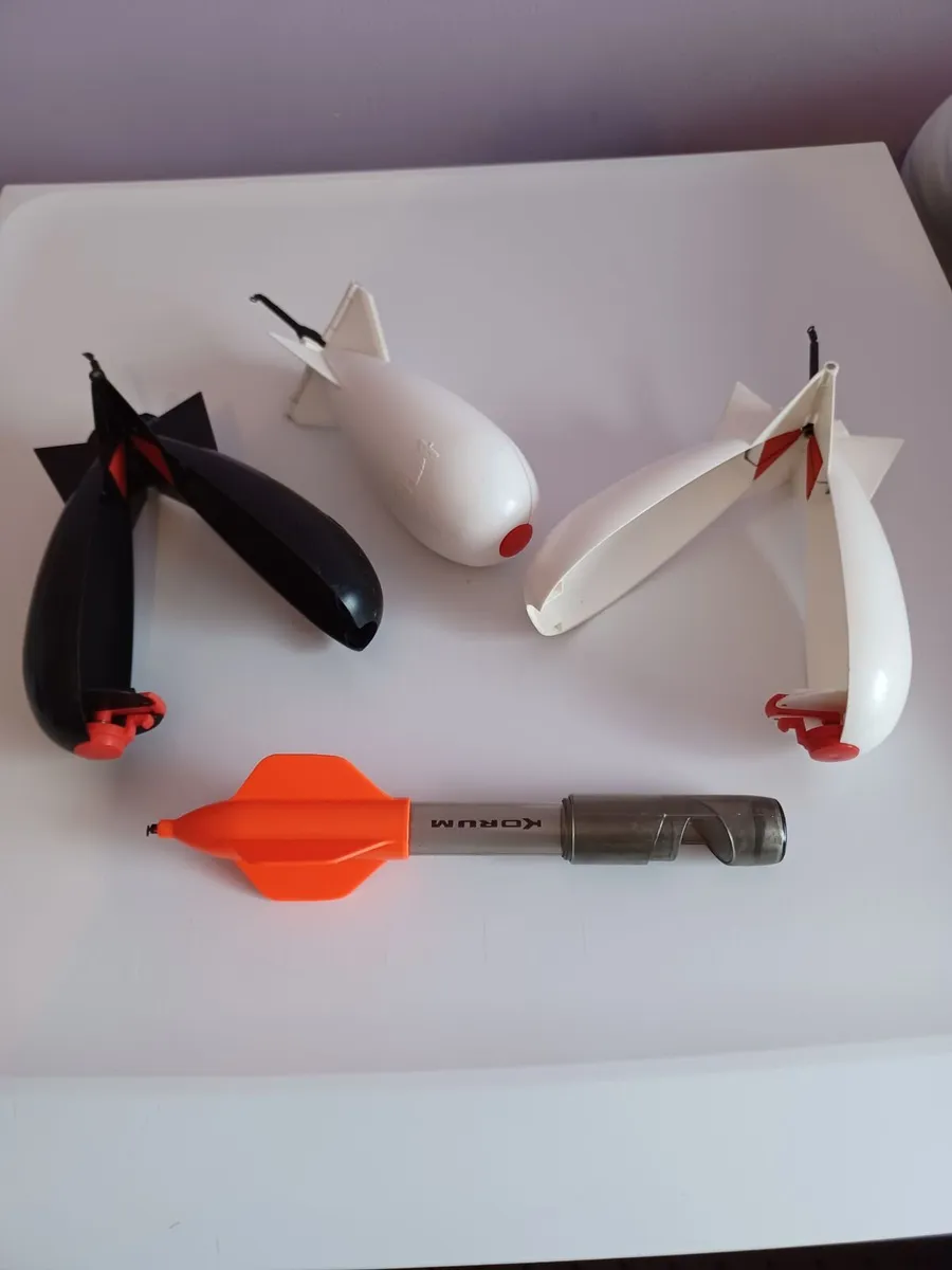 Daiwa emblem spomb rod 12ft plus midi spombs - Image 2