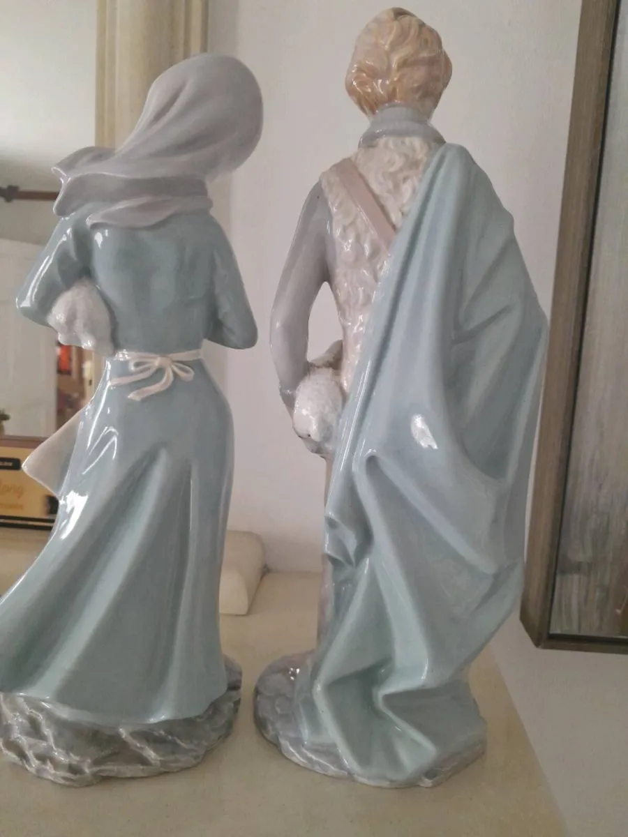 Antique ornaments - Image 2