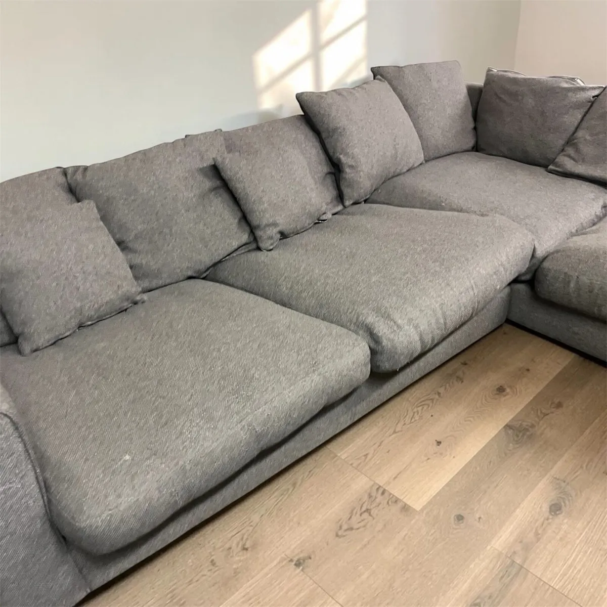 Large grey corner sofa couch - Image 4