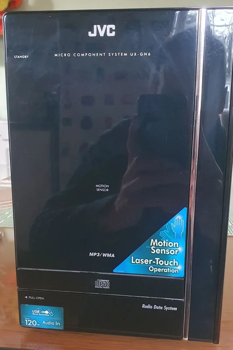 JVC Stereo - Image 1