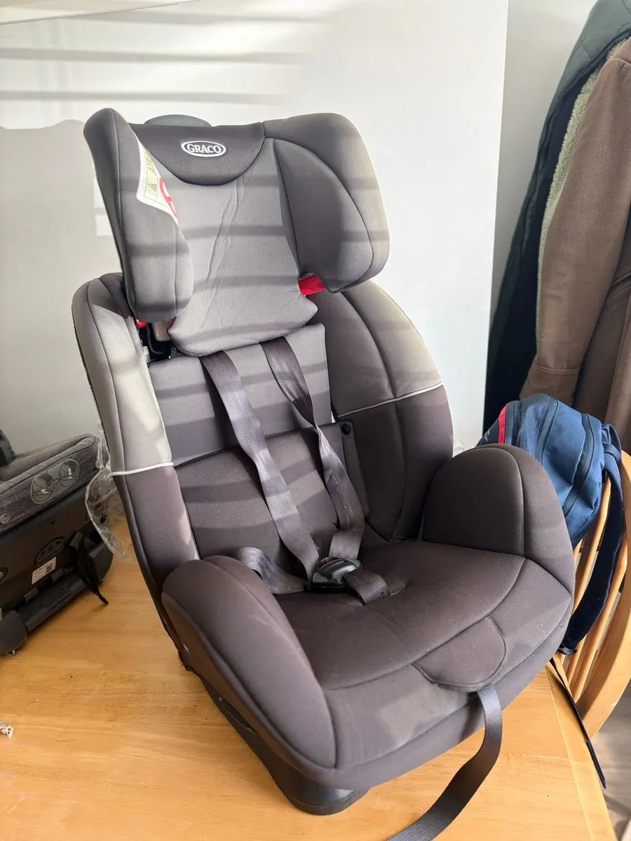 Graco Car Seat - Image 1