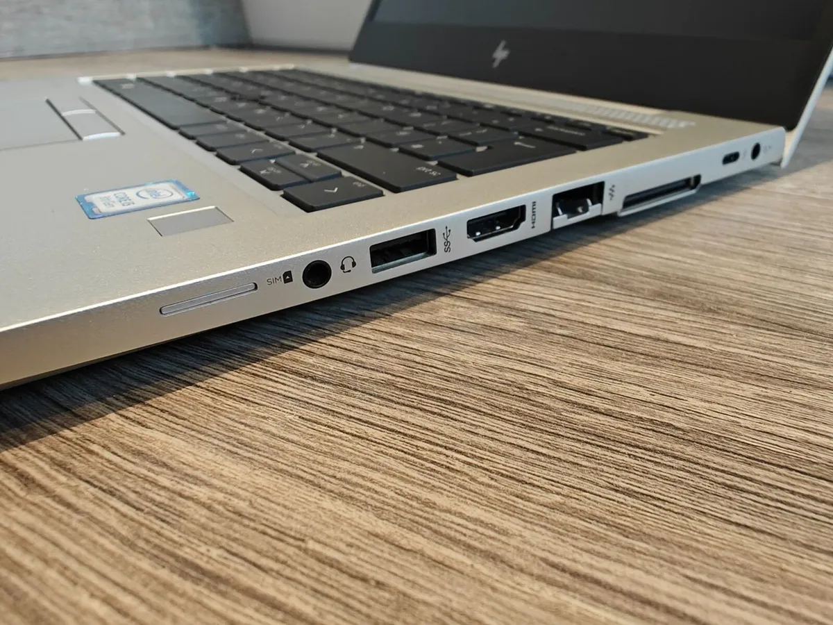 HP Elitebook 830 G5 | i5 | 16GB | 256GB | 13.3" - Image 4