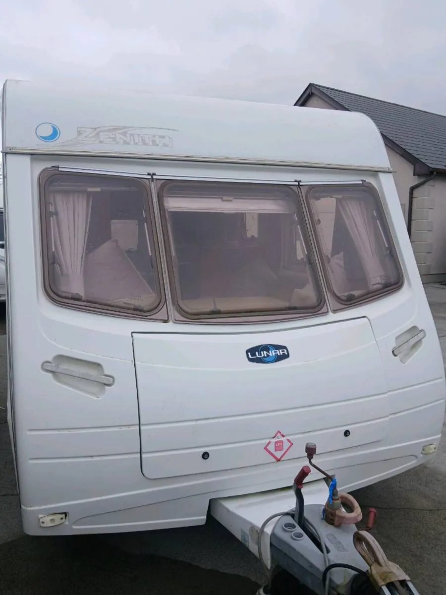 5 berth lunar zenith - Image 2