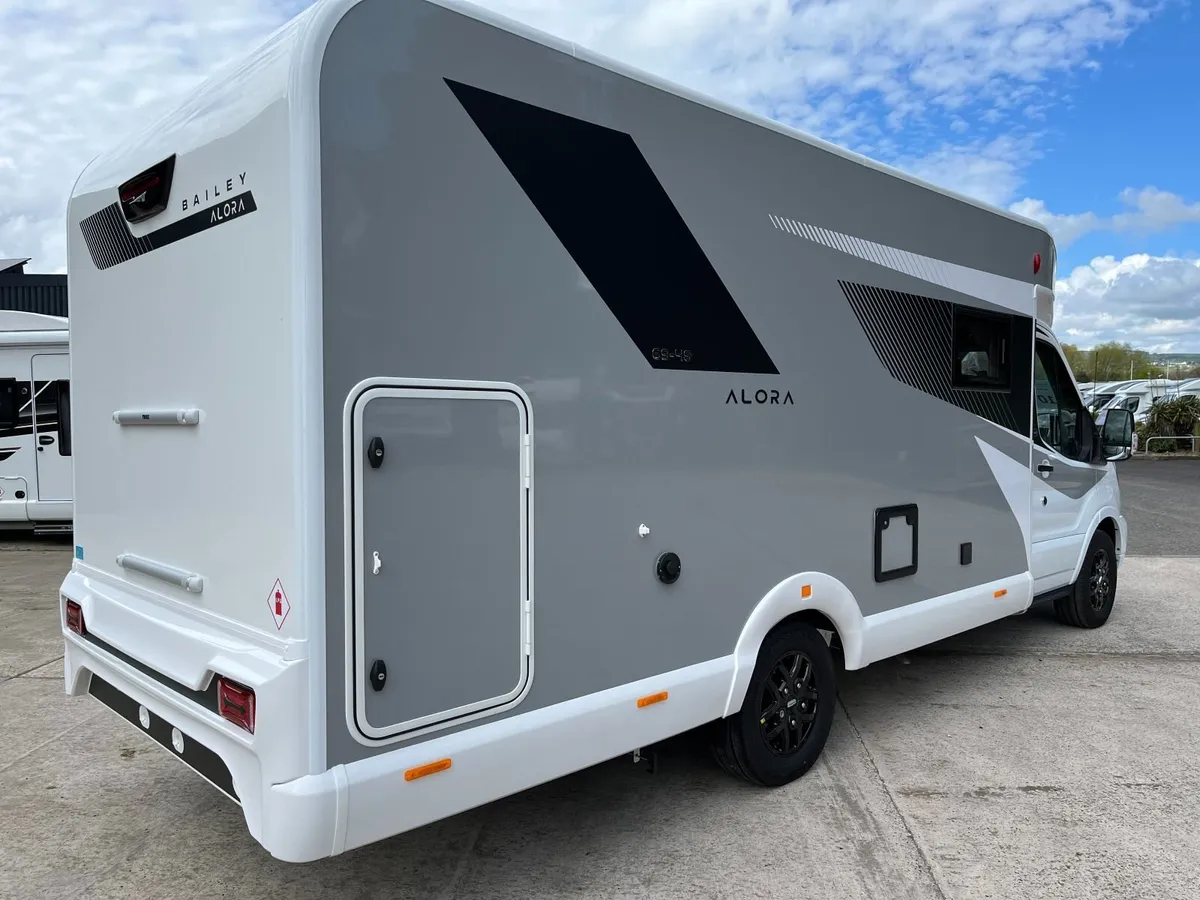 New Bailey Alora 69-4s - Image 4