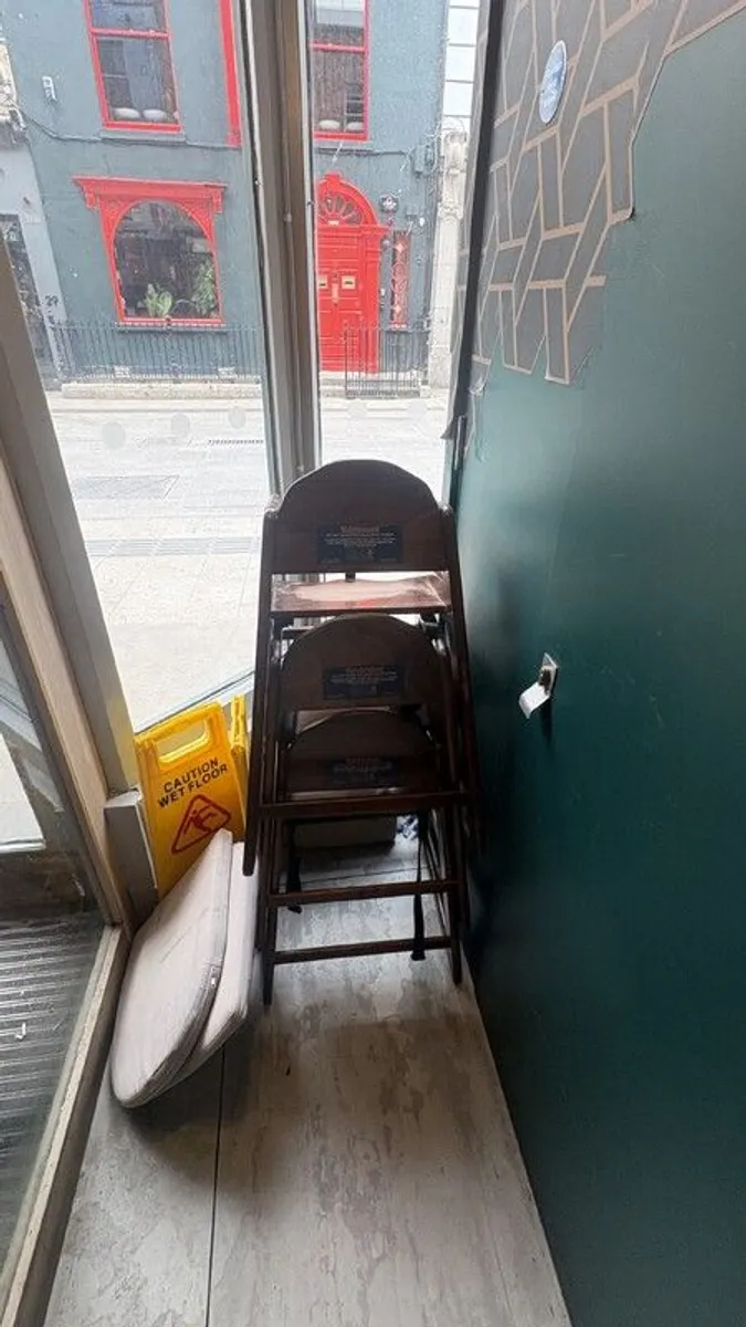FREE Restaurant Tables and Chairs (URGENT CLEAR OUT) - Image 3