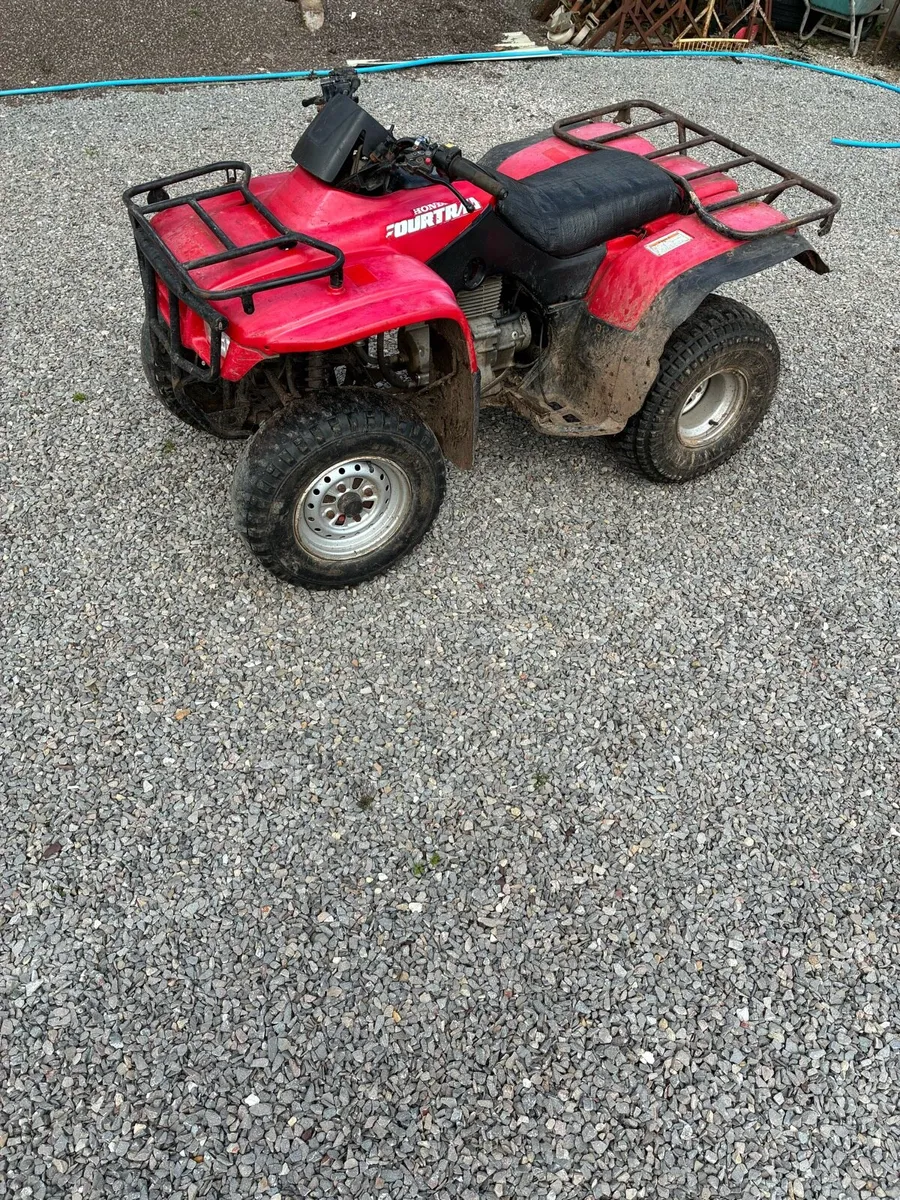 2002 Honda 250 cc Quad - Image 2