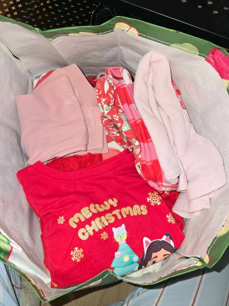 Kids clothes bundle - Image 3