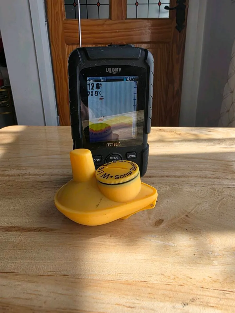 LUCKY FF718LiC wireless Fish finder - Image 2