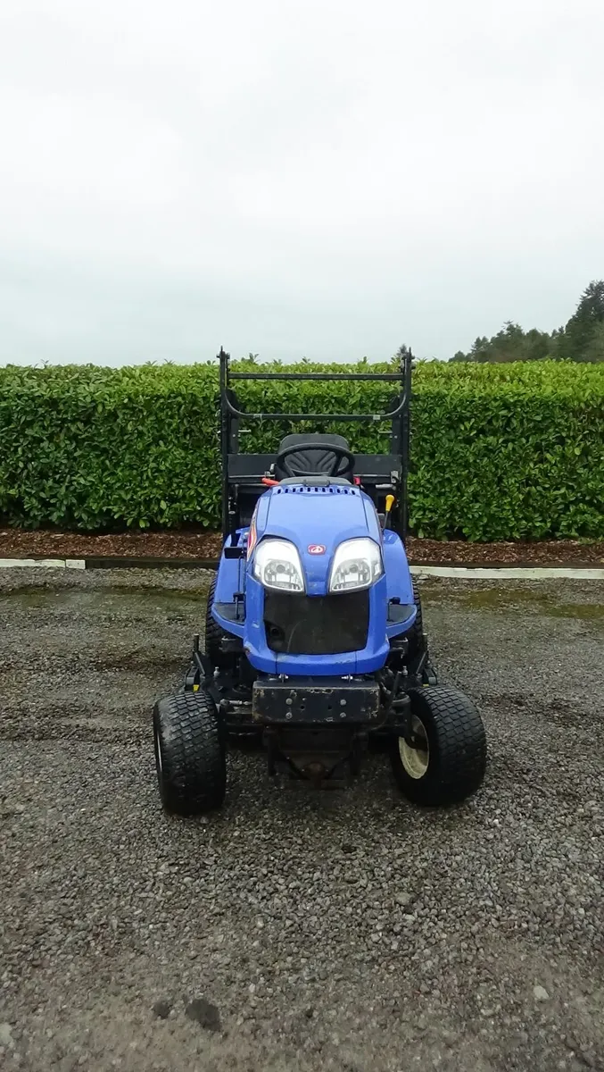 Iseki SXG326H Ride-on Mower - Image 2